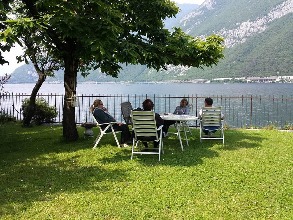 L For Lake マンデッロ・デル・ラーリオ エクステリア 写真